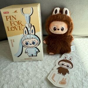NEW IN BOX 🤎 L 🤎mini Pin for Love Labubu brown bag charm Pop Mart monogram
